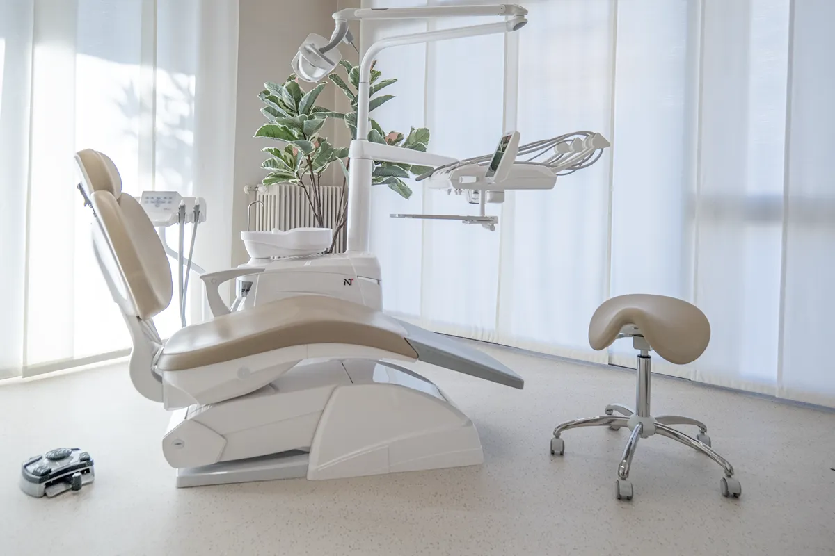 Poltrona dentista - chi siamo - dentalbar